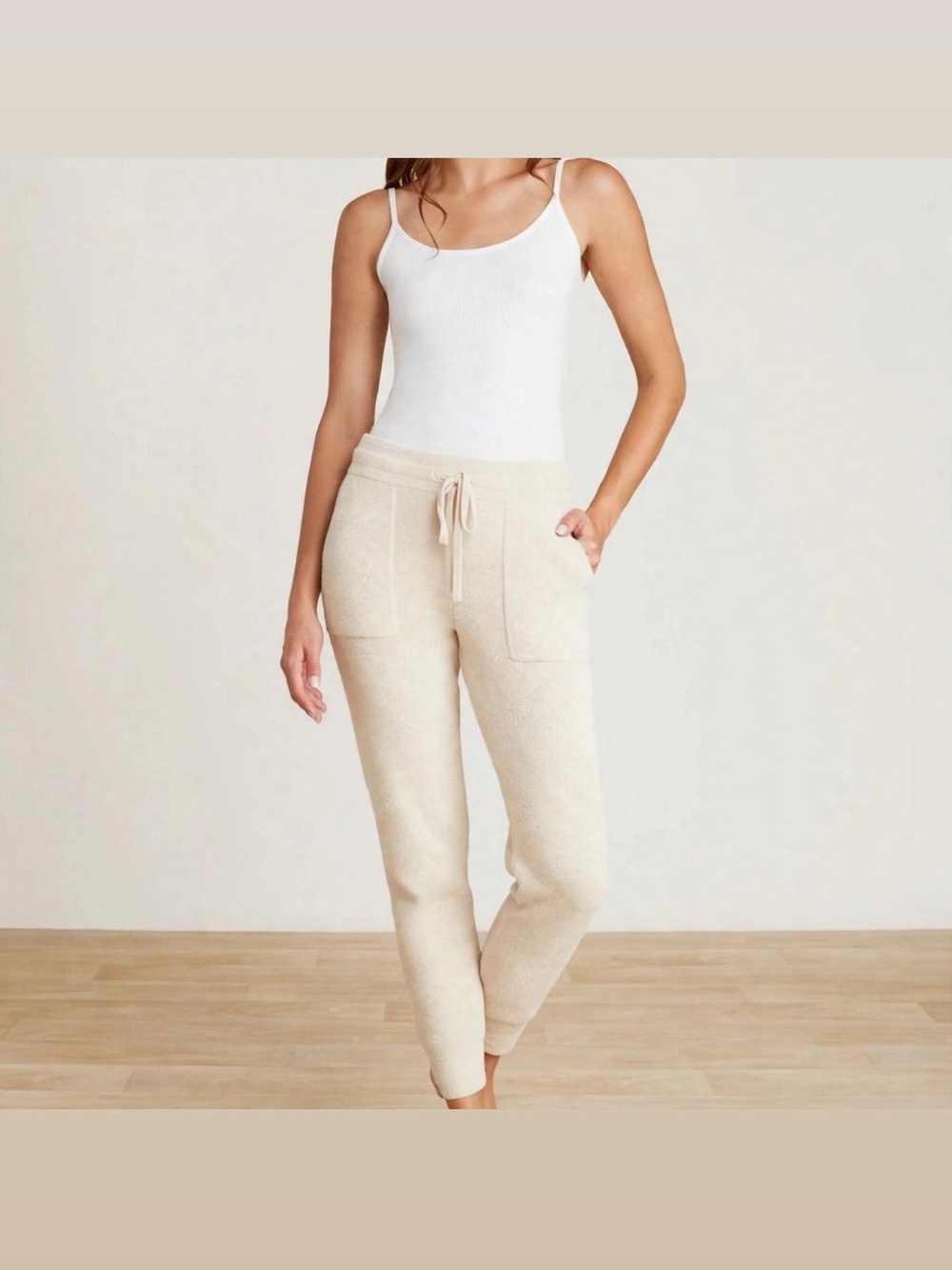 NWT Barefoot Dreams Size Petite Large Cozychic Ultra Lite Joggers in Sand Dune